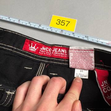 JNCO label showing size 31